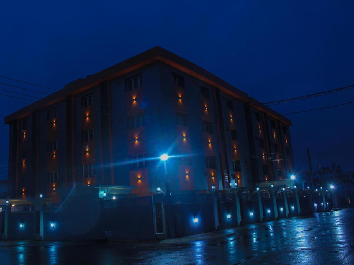 Six Diamond Hotel Ікеджа Екстер'єр фото